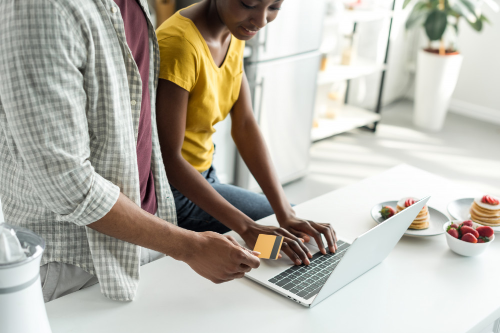 Comprendre vos droits lors des achats en ligne : un guide complet