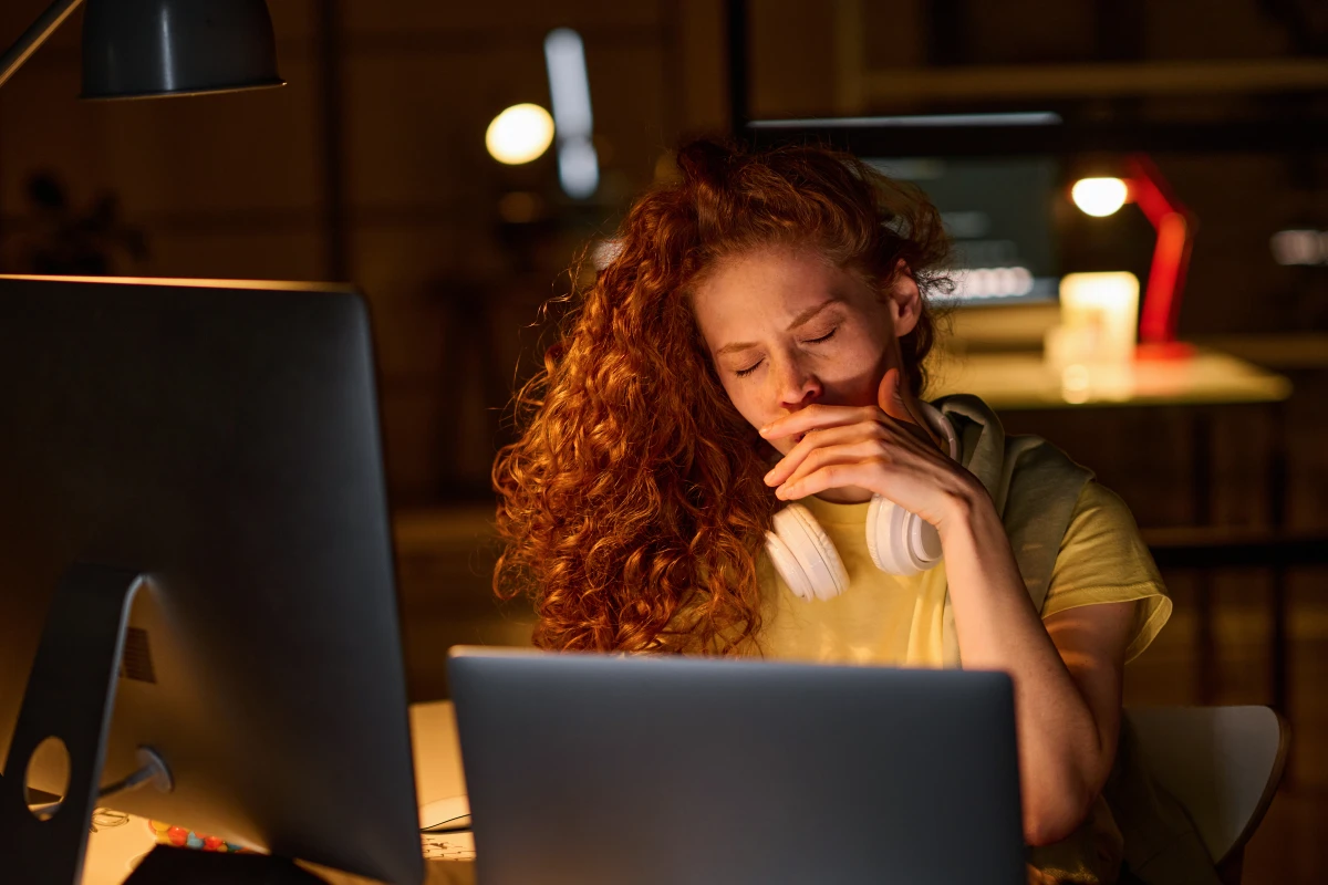 Le droit à la formation pour les travailleurs de nuit : un enjeu crucial pour l'équité professionnelle